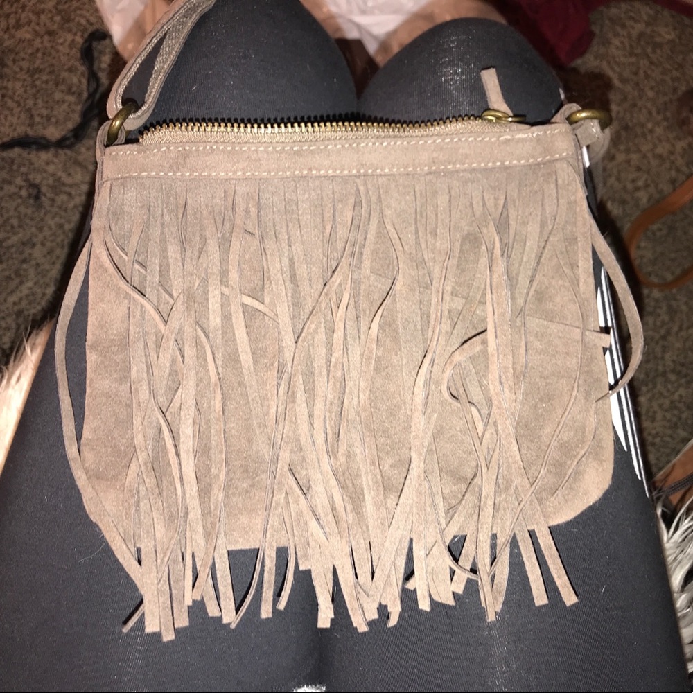 Women’s fringe satchel!